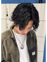 アース 会津若松店(HAIR&MAKE EARTH)&nbsp;メンズ黒髪ウェーブ×無造作センターパート