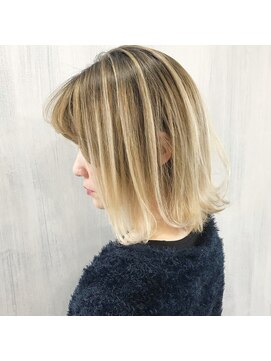 イコ 表参道原宿(ico) コントラストバレイヤージュ [ハイライトカラー ボブルフ ]