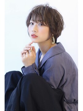 オーロ(ORO) 20代30代40代50代ニュアンスパーマ小顔ショートオリーブグレー