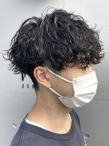 波巻きツイストスパイラルツーブロック束感マッシュメンズパーマ