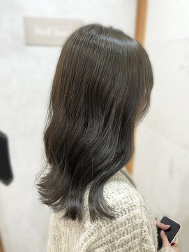 ラフューネ ヨコハマ(Raffune Yokohama) オリーブグレージュ / 高橋 勇樹