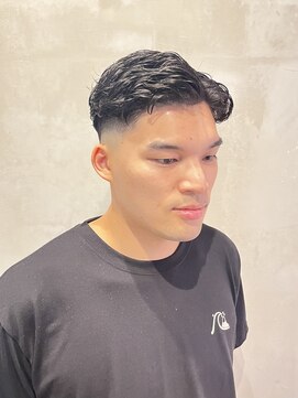 フランクスバーバーリザーブ 人形町店(FRANK’S BARBER RESERVE) フェードカット/パーマ/人形町/　ｙ