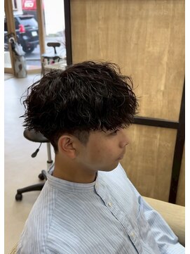 メンズギフト(men's GIFT) 波巻きパーマツイストスパイラルマッシュツーブロック刈り上げ