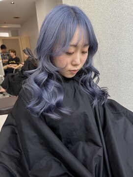 天神美容室 【KASUMI天神美容室】ブルーカラー×ロングレイヤーカット