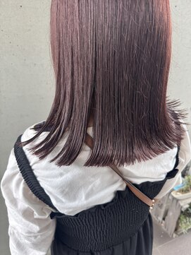 アチーブティルスマートサロン 豊川末広通店(achieve till Smart Salon) 透け感ストレートピンクベージュ艶カラー切りっぱなしボブ