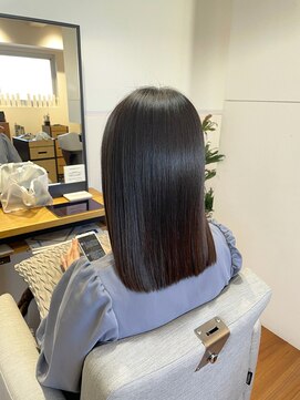 カルフール 草加本店(Carrefour) 韓国ブラック・ミディアム・髪質改善・ストレート・レイヤー