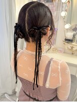 リムネ(RIMUNE)&nbsp;三つ編みツイン／韓国風ヘアアレンジ／お団子ツイン