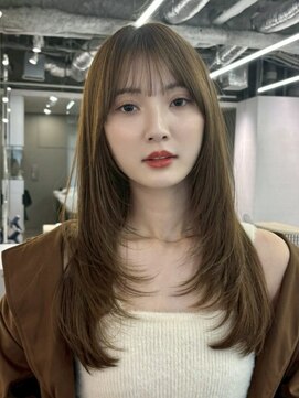 ファルベ(Farbe) 黒髪カタログ/オリーブグレー/小顔に見せるヘア/ココアベージュ