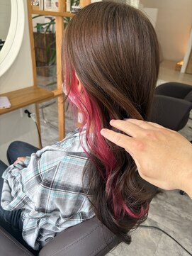 アムヘアー(A.M. hair) インナーカラー/レイヤー/ミディアムレイヤー/イヤリングカラー