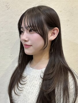 ユニコ(unico) 韓国風/レイヤー/小顔/前髪カット/髪質改善/グレージュ/透明感