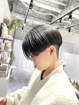 キートス(Kiitos) 外人風 黒髪センターパート ニュアンスパーマ