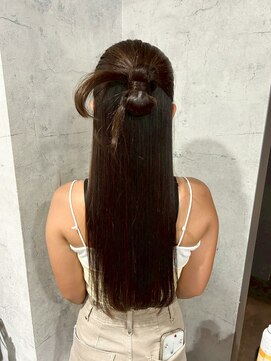 アフィナー(Afinar) 【横浜/横浜駅】ツヤ感ハーフアップストレート