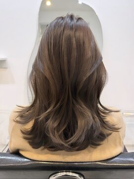 ムード(MOOD,) 暗めカラー/グランマッシュ[レイヤーカット/髪質改善/銀座]