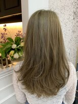 ダマーニ 表参道(DAMANI)&nbsp;フォギーベージュ×マットオリーブデザインカラー