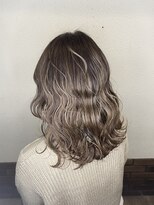 エミュー(Emu)&nbsp;ハイライトグラデーション