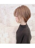 くびれ丸みショート