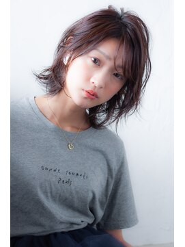 エルフォ(elfo) 【elfo】ミディアムヘアーはレイヤーを入れて旬をプラス