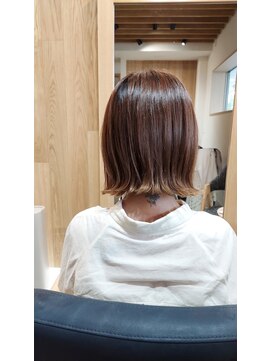 キレイコムデュース(Deuce) 切りっぱなしボブ