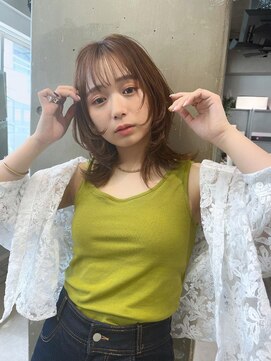 ミューバイケンジ(miu by KENJE) miu お洒落な顔まわりデザインとウルフ