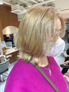 ネオリーブカフ 鶴ヶ峰店(Neolive caff) ハイトーンカラー×ハニーブランド