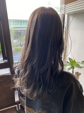 テイラー(Taylor) 【Taylor】大宮　アッシュグレー×波打ウェーブ