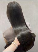 韓国風透明感アッシュグレージュ大人可愛い韓国風レイヤー小顔