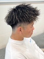 バース バイ ハピネス(BIRTH by happiness)&nbsp;フェードジェットモヒカン　ツイストパーマ　短髪