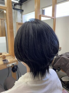 ユッカ エルア 武庫之荘南口(YUCCA elua) ウルフカット