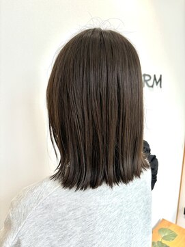 チャーム(CHARM) 20代30代40代におすすめ!くびレイヤー グレージュカラー