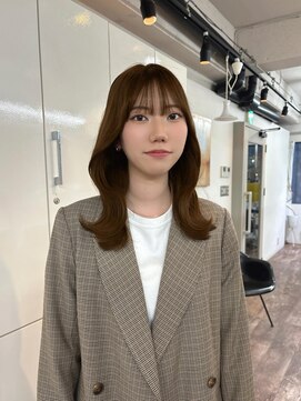 アルテフィーチェ 梅田(artefice) くびれミディアムレイヤー