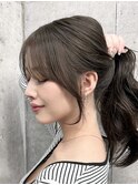 コテ巻きパーマ流し前髪大人ヘアモテ髪美髪オフィスヘア