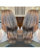 リン(Lin.)&nbsp;【巻いてもストレートでも可愛いシャドールーツ】　山下　泰世