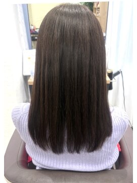 ウイ バイ ファースト 北四番丁店(u'i by first) アッシュベージュスタイル