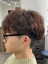 フイ 新宿3丁目(Hui)&nbsp;フェザーパーマ/グレーブルーカラー/刈り上げショートパンク