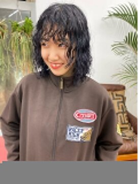 フィン(fin,) fin, ケアブリーチカラー/ハイトーン/ダブルカラー/パーマ/天神