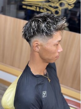 ジェネシス 本店(genesis)の写真/【備中高松駅徒歩5分/平日20時迄営業】男女年代問わず人気な実力派barber☆フェード/シェービング/パーマ◎