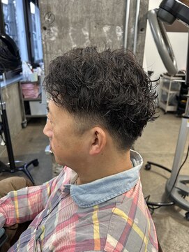 リラクオーレメンズ(LIRA CUORE men's) メンズパーマ