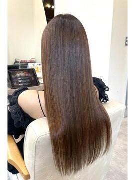 テラス(Terrace) エイジングにも出来る艶髪ストレート