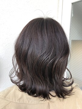 美容室 スタジアム(Stadium) イルミナカラー サファリ