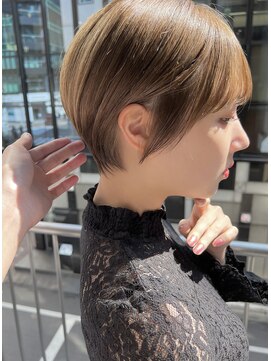 アイユー(ii+U) インスタ【chokihara】大人かわいい 小顔 ショート