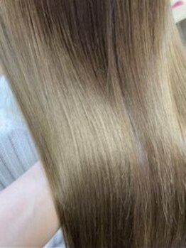 《恵比寿駅2分》限られたサロンでしか取り扱うことのできない"oggiotto"導入！濃厚な美容成分で美しい髪に