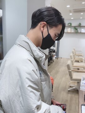 モリオフロムロンドン 松戸店(Morio from London) 【松戸 岩口】耳出し黒髪ハンサムショート