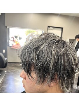 リレイズ(RE.RAISE) ホワイトxブラック