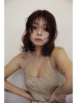 キャロルガーデンズ ボコカ 表参道(Carroll Gardens bococa) ブリーチなしカラー/ディープレッド/カット