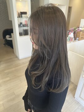 アドラーブル はなみずき店(adorable) ヘルシースタイルオリーブカラー♪