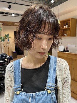 エヌダブリュエイチ(n.w.h)の写真/≪絶妙なニュアンス×ふんわり可愛いデザイン≫細部までこだわった似合わせスタイルにご注目◎