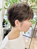 ヨール(YOL)&nbsp;大人可愛いショート/小顔/ハイライト/白髪ぼかし/30代/40代