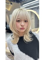 ロンド レア 天神大名店(Lond Le’a)&nbsp;ホワイトブロンド/外ハネボブ /ワイドバング/ブルーブラック