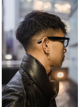 ブロートーキョーバーバーショップ 神田店(Bro Tokyo BARBERSHOP) ロースキンフェード