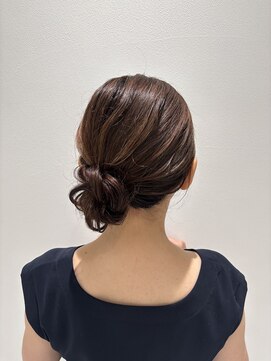 サヴォア(Savoir) ゆるっと◎サイドシニヨン